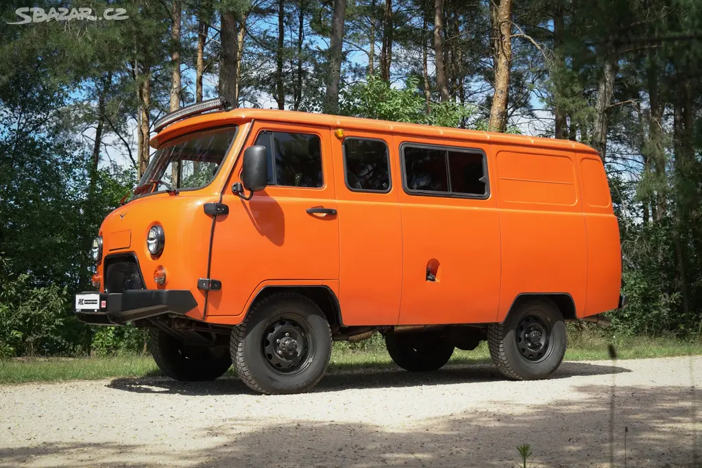 UAZ, 3909 Buchanka - předváděcí